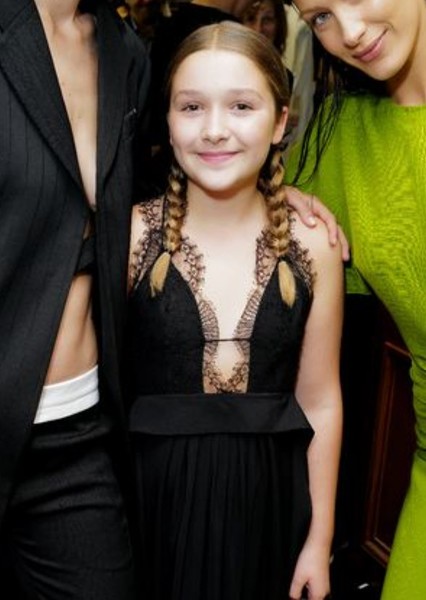 Harper Beckham photo