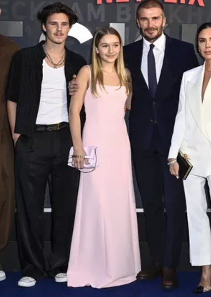 Harper Beckham photo