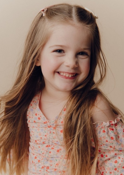 Harper Burns photo