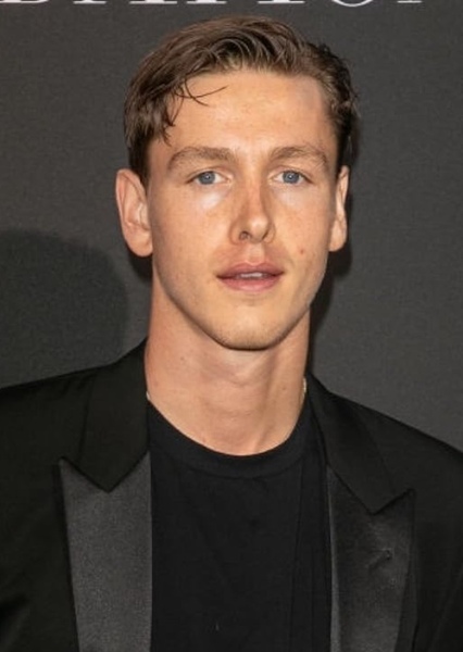 Harris Dickinson photo