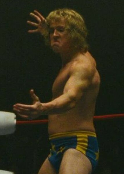Harris Dickinson photo