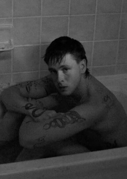 Harris Dickinson photo