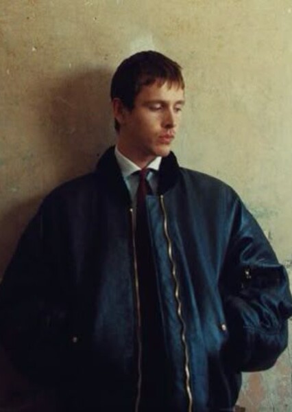 Harris Dickinson photo