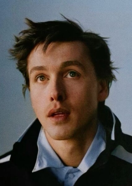 Harris Dickinson