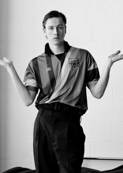 Harris Dickinson photo