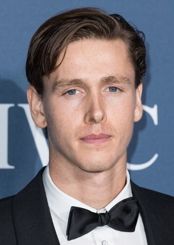 Harris Dickinson photo