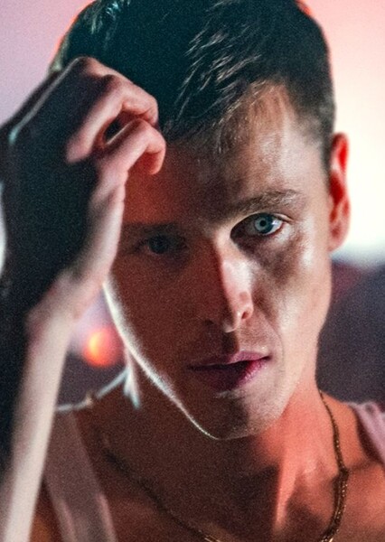 Harris Dickinson photo