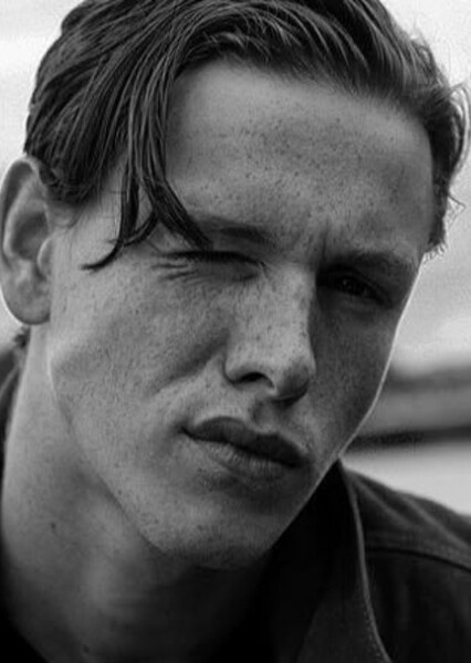 Harris Dickinson photo