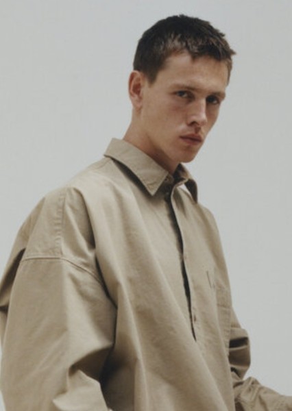 Harris Dickinson photo