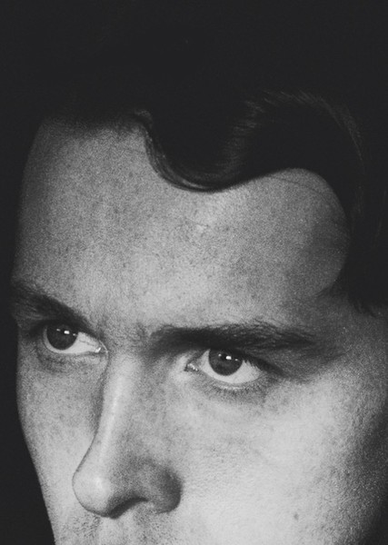 Harris Dickinson photo