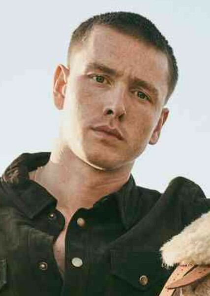 Harris Dickinson photo