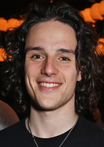 Harry Collett photo