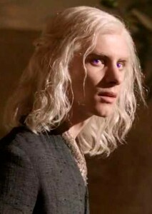 Harry Lloyd