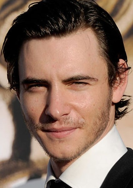 Harry Lloyd photo