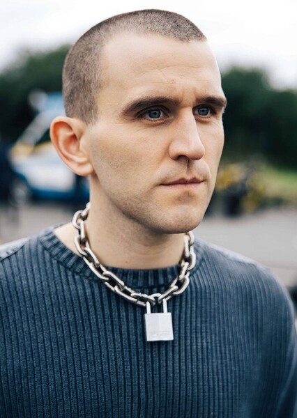 Harry Melling photo