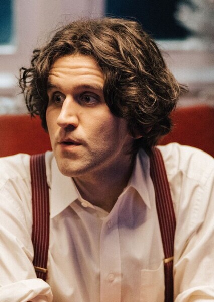 Harry Melling photo