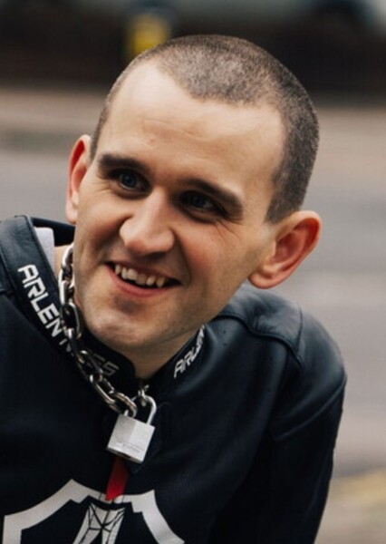 Harry Melling photo