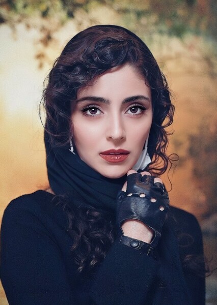 Hasti Mahdavifar photo