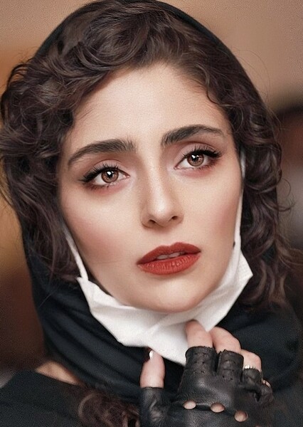 Hasti Mahdavifar photo