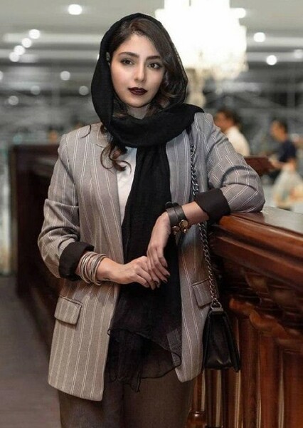 Hasti Mahdavifar photo