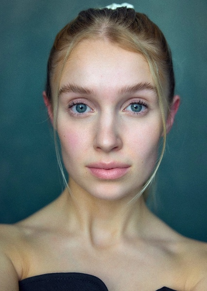 Hattie Dynevor photo