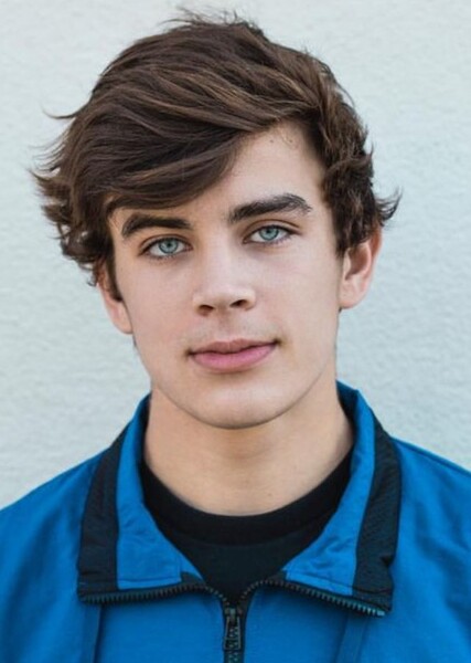 Hayes Grier photo