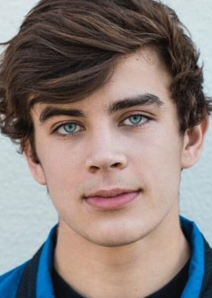 Hayes Grier photo