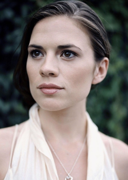 Hayley Atwell photo