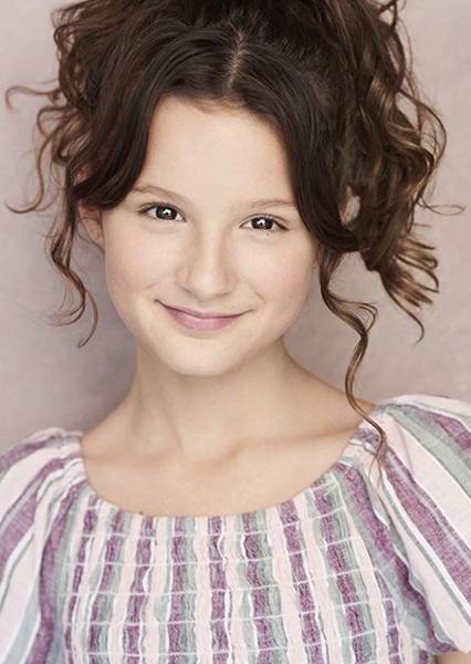 Hayley LeBlanc photo