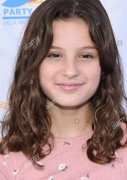 Hayley LeBlanc photo