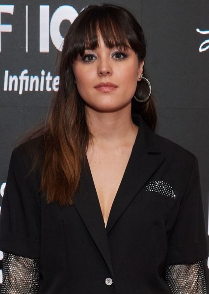 Hayley Orrantia photo