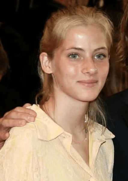 Hazel Moder photo