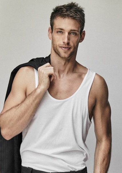 Heath hutchins photo