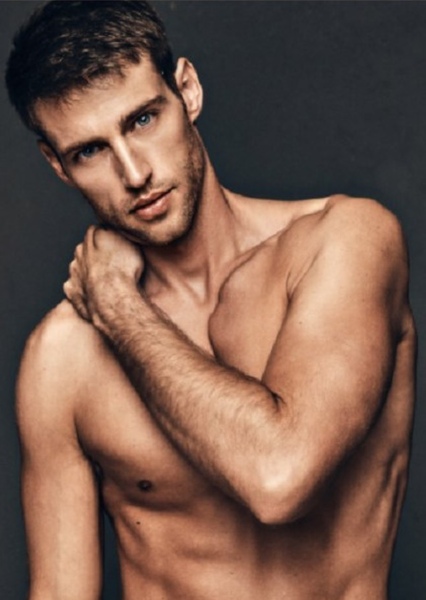 Heath hutchins photo
