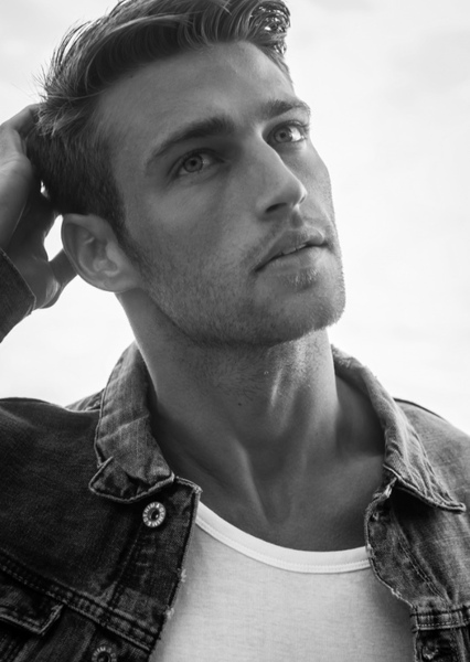 Heath hutchins photo