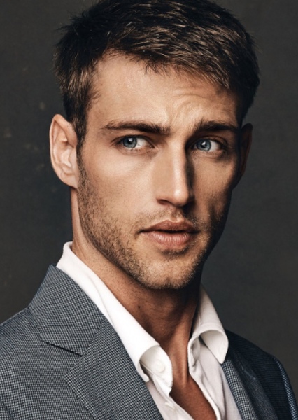 Heath hutchins photo