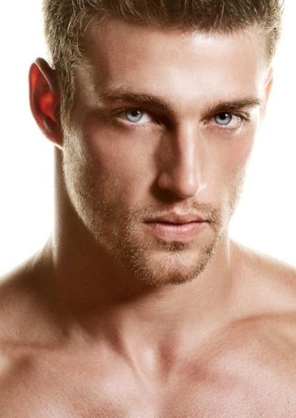 Heath hutchins photo