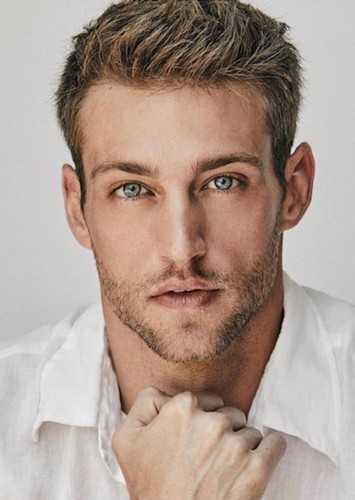 Heath hutchins photo