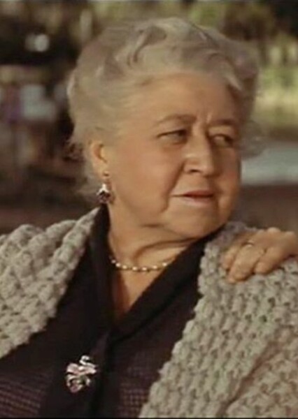 Helen Potts (Picnic)