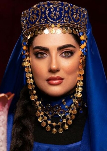 Helia Emami photo