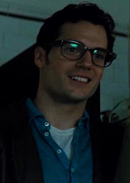 Henry Cavill photo