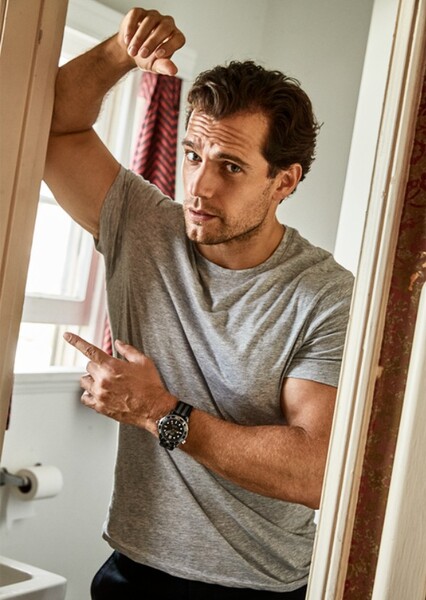 Henry Cavill photo