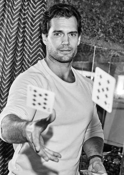 Henry Cavill photo