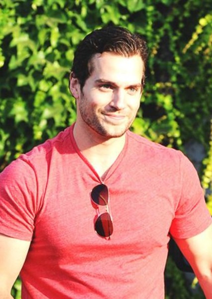 Henry Cavill photo