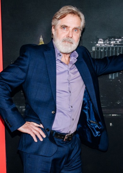 Henry Czerny photo