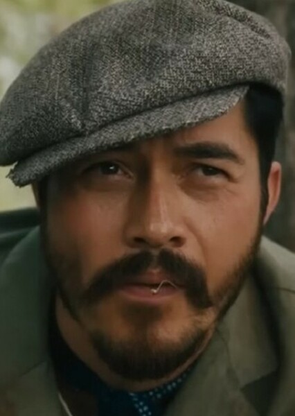 Henry Golding photo