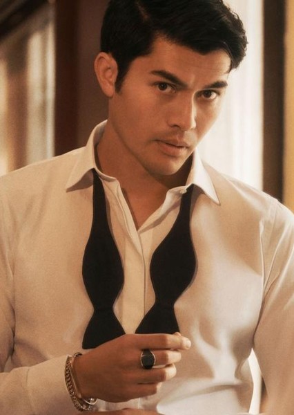 Henry Golding photo