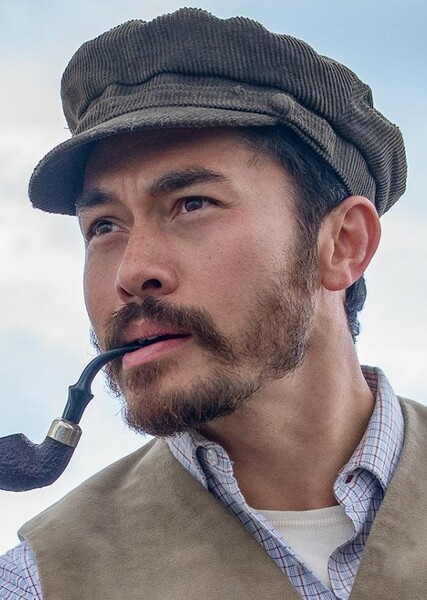 Henry Golding photo