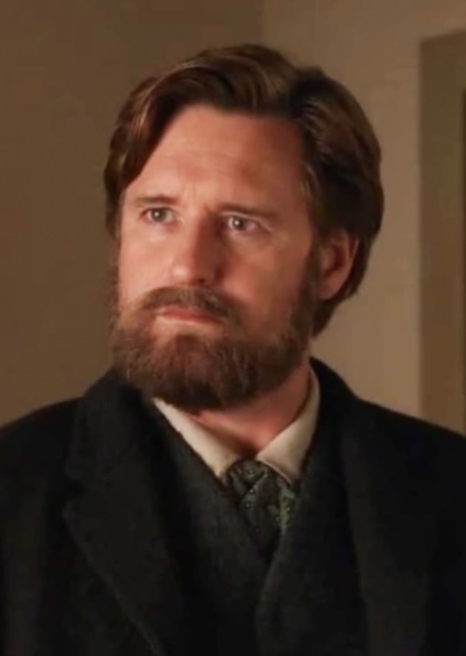 Henry Hale (Scary Movie 4)