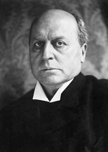 Henry James photo